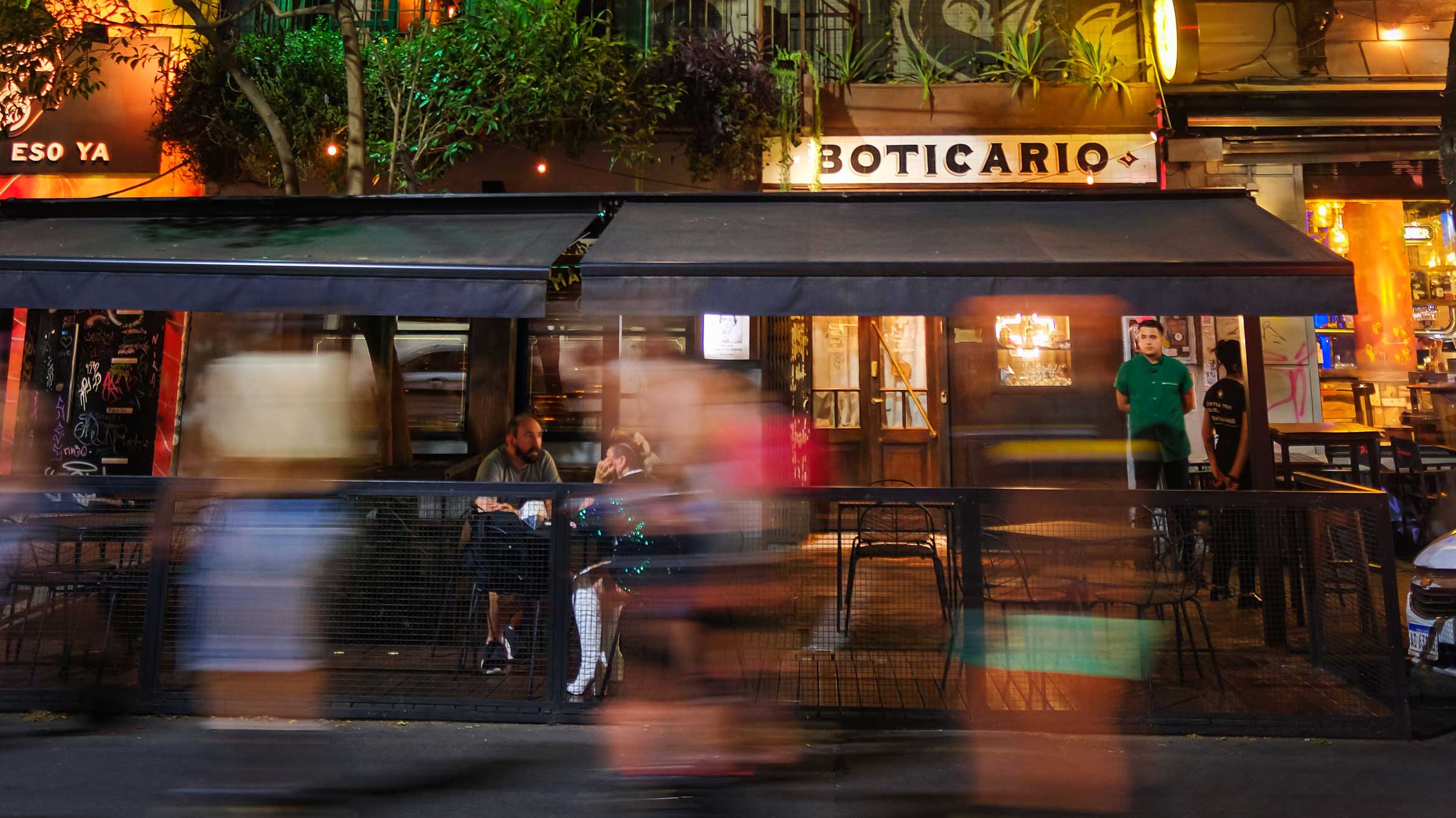 Bars & Restos