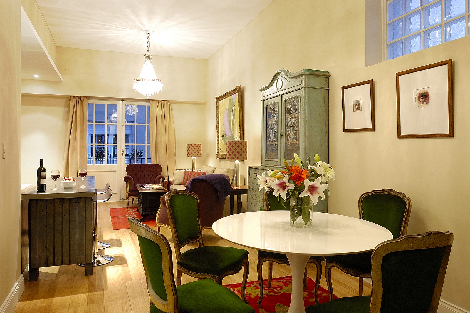 Suite kitchen